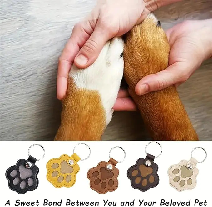 Dog Hair Collector Keychain Leather Pet Memorial Keepsake for Dogs and Cats, Fur Storage Pendant Charm Gift Keychain